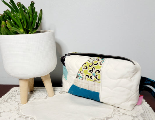 Travel kit bag 20210809_165606_4a323398-ac03-47b5-a90d-bff52fa599b1 bag Gingerberry Quilts