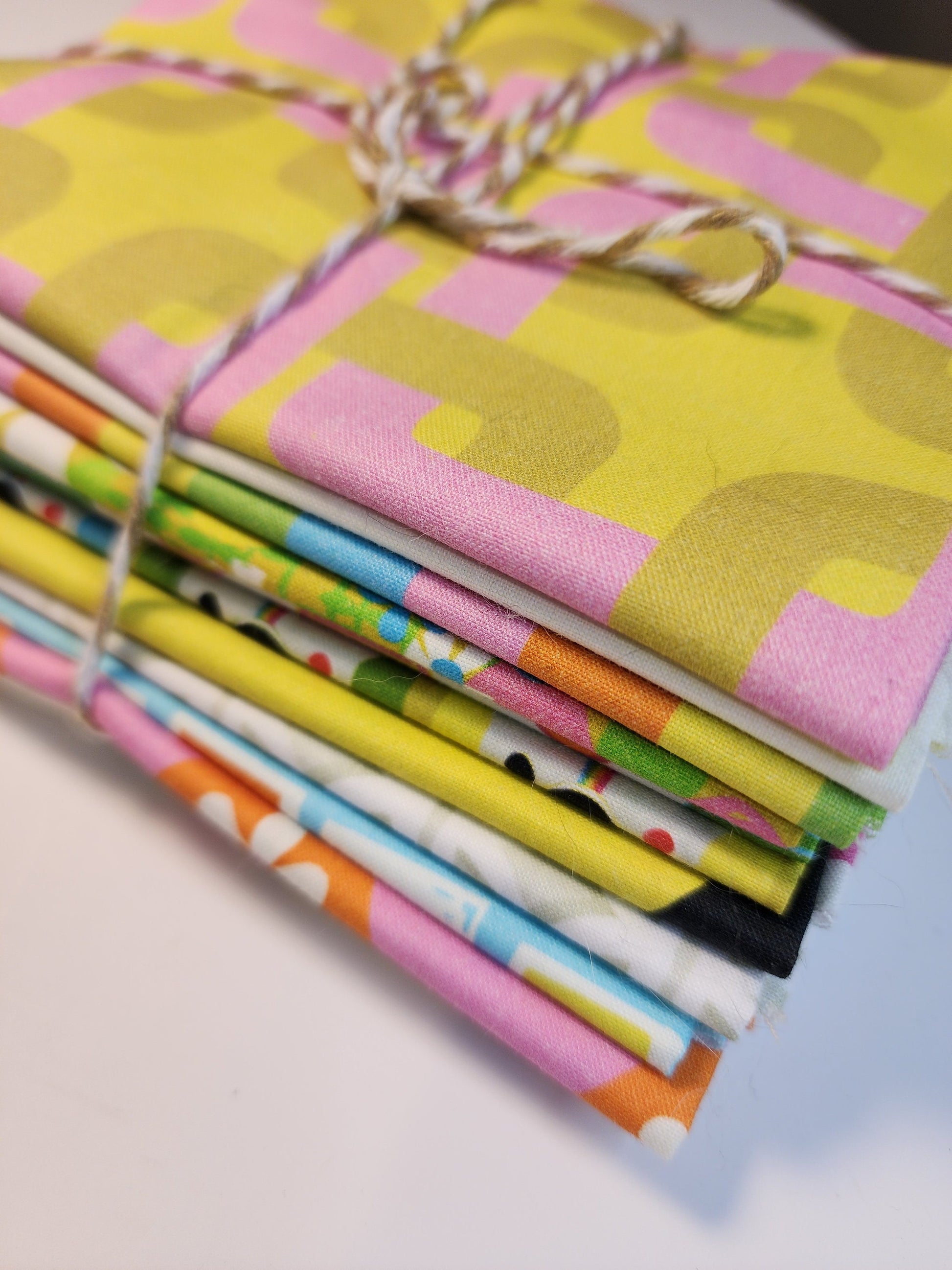 Paintbrush Studio Fabric, "Sunshine Inn" by Lysa Flower, fat quarter bundle 11 FQs il_fullxfull.5243730915_6j6i Gingerberry Quilts